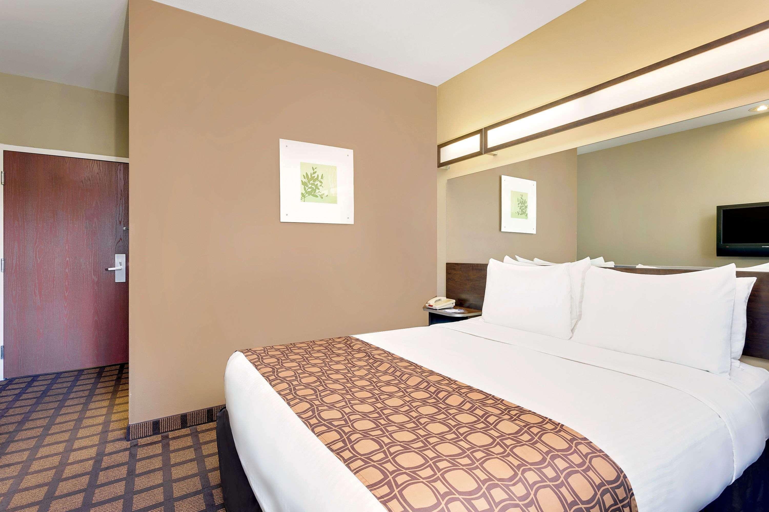 Microtel By Wyndham Perry National Fairground Area I-75 Exterior photo